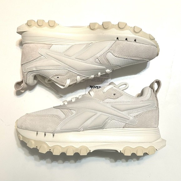 REEBOK CARDI B WOMEN'S 9 CLASSIC LEATHER  ATHLETIC SNEAKER CHALK WHITE GW8874 - Picture 3 of 9